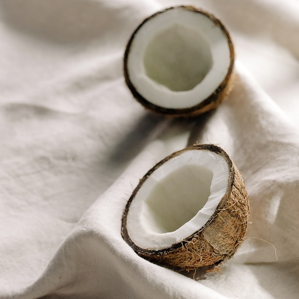 The Virgin Coconut Shower Cream is enriched with pure organic coconut oil extract.
