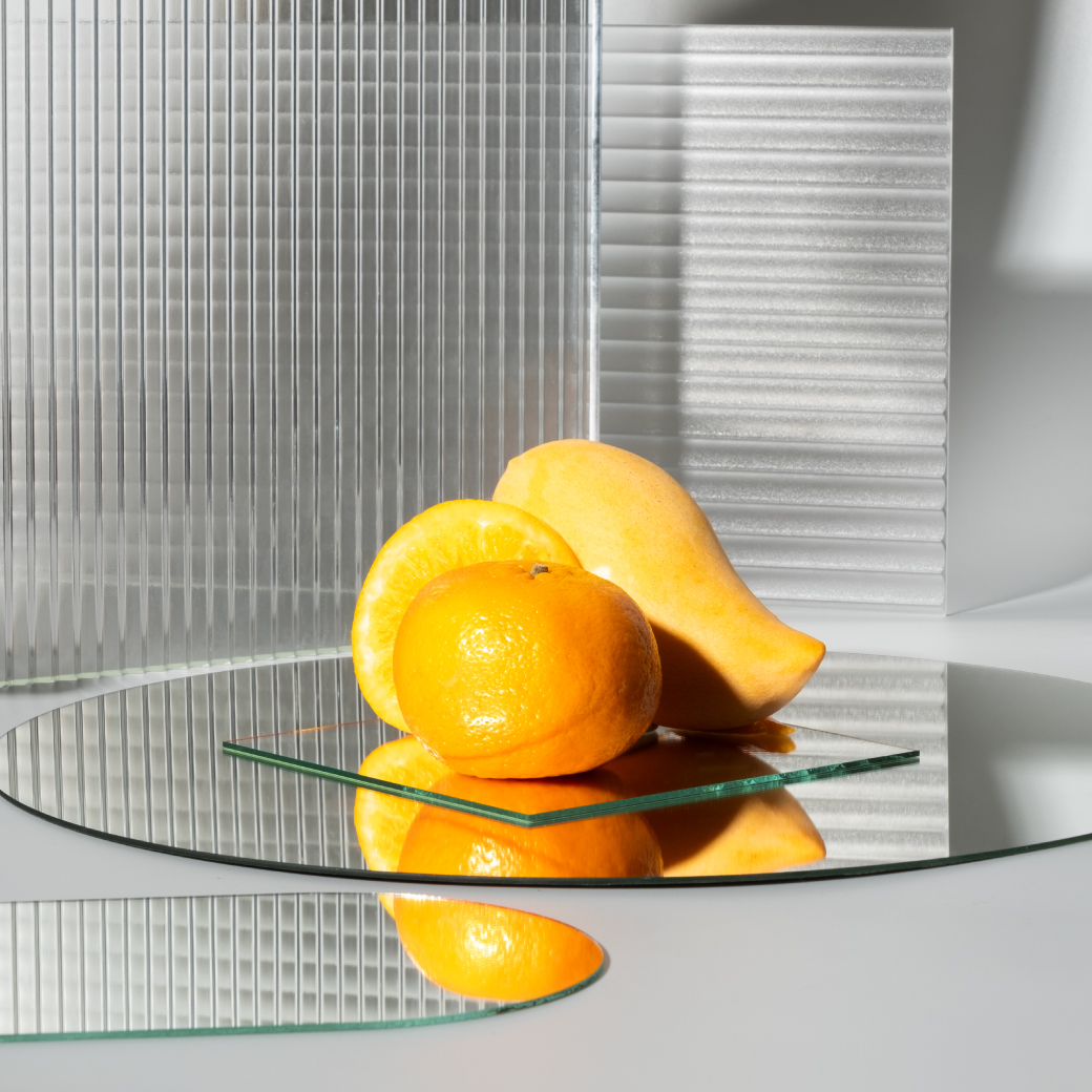 The shower gel products contain Mandarin orange extract, which is rich in antioxidants that help reduce premature wrinkles, and Mango fruit extract, which helps even out skin tone.