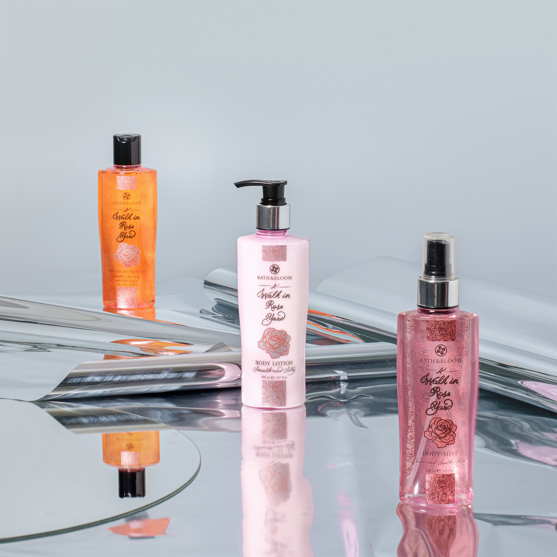 Beauty Routine Tip: Reveal radiant skin and enjoy long-lasting fragrance by pairing this product with the Rose Shower Gel and Rose Body Mist from the A Walk in Rose Yard collection.